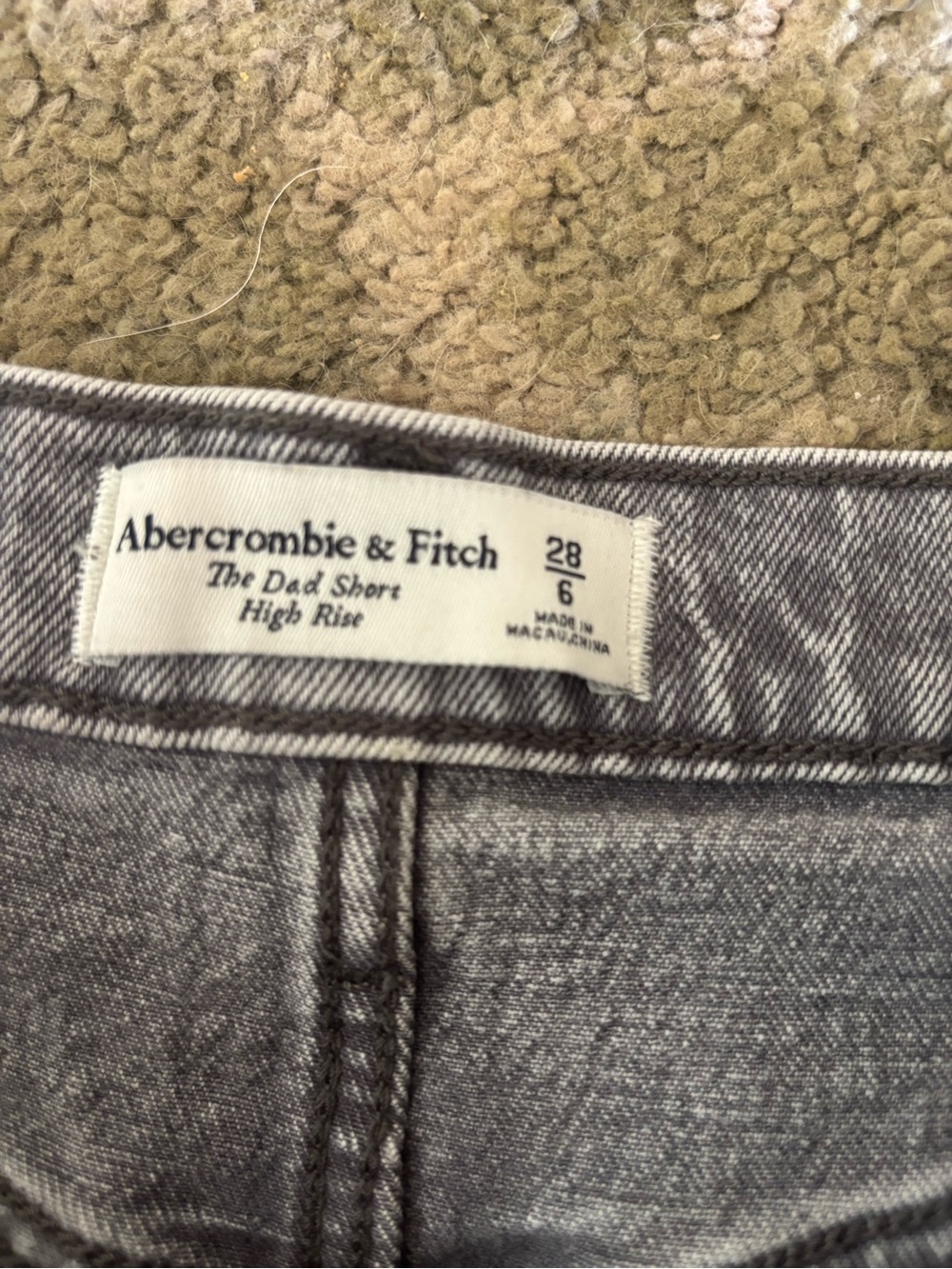 Abercrombie & Fitch Denim High-Rise Shorts - Picture 3 of 3